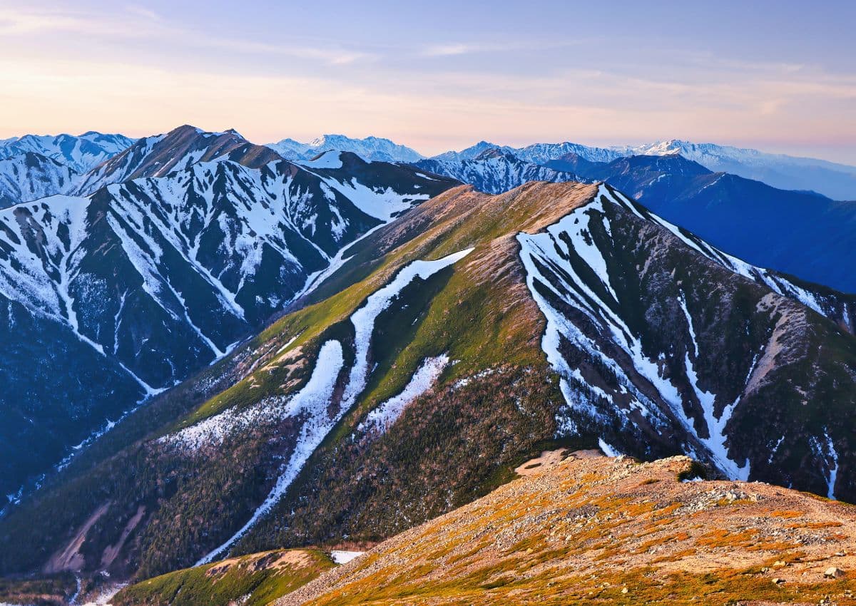 Monti Jonen e Otensho nelle Alpi giapponesi settentrionali