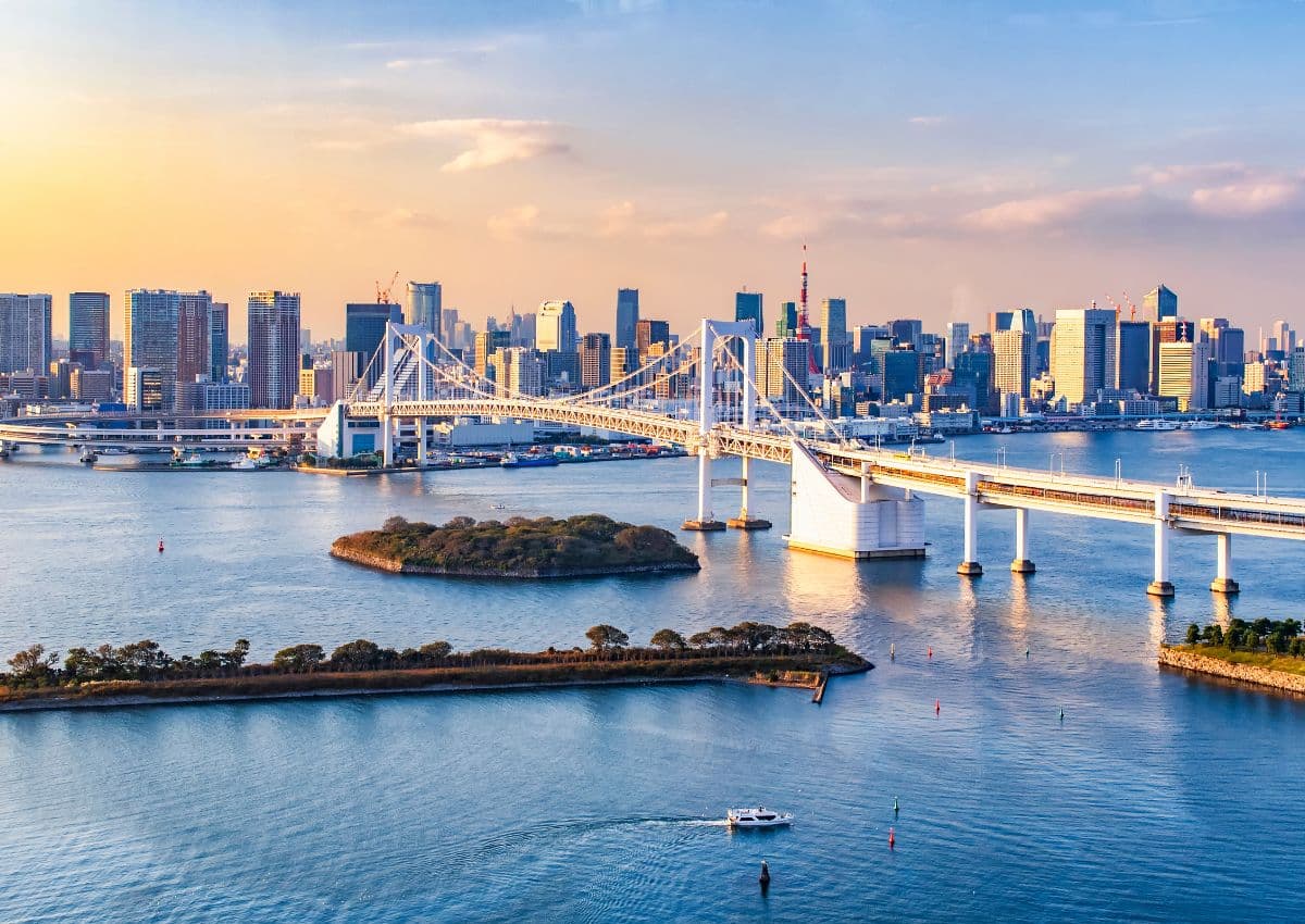 Rainbow Bridge, Odaiba, Tokyo