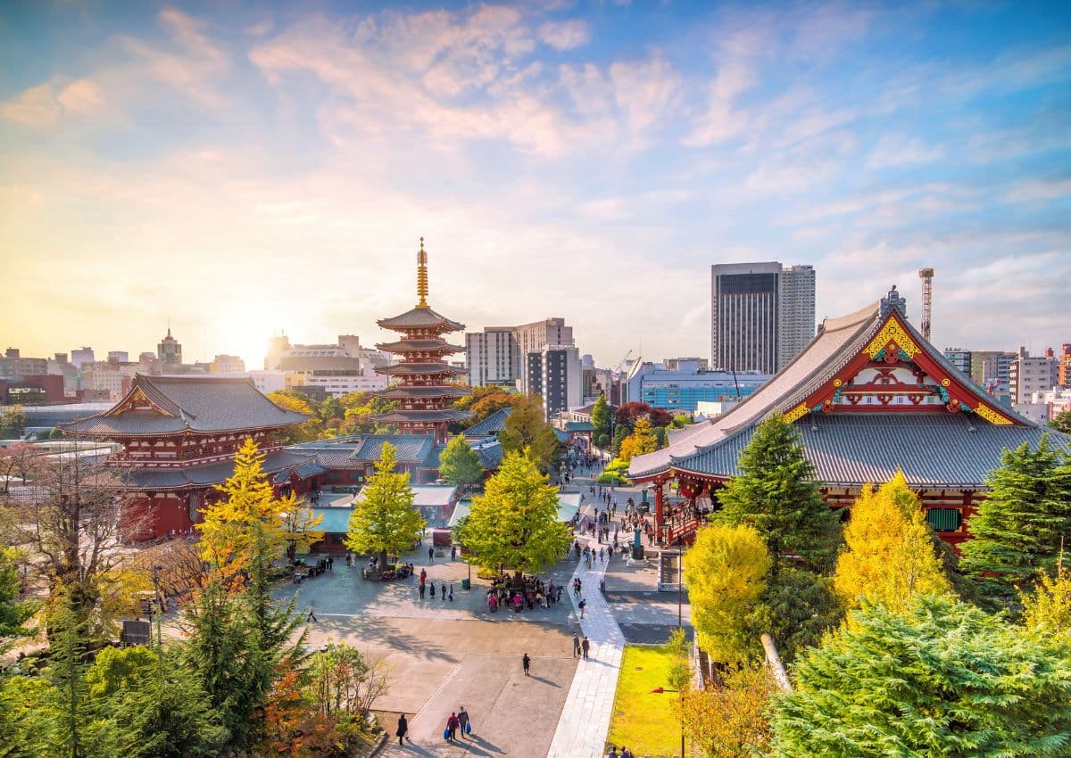 Vista panoramica dell’area del tempio Sensoji ad Asakusa, Tokyo, Giappone