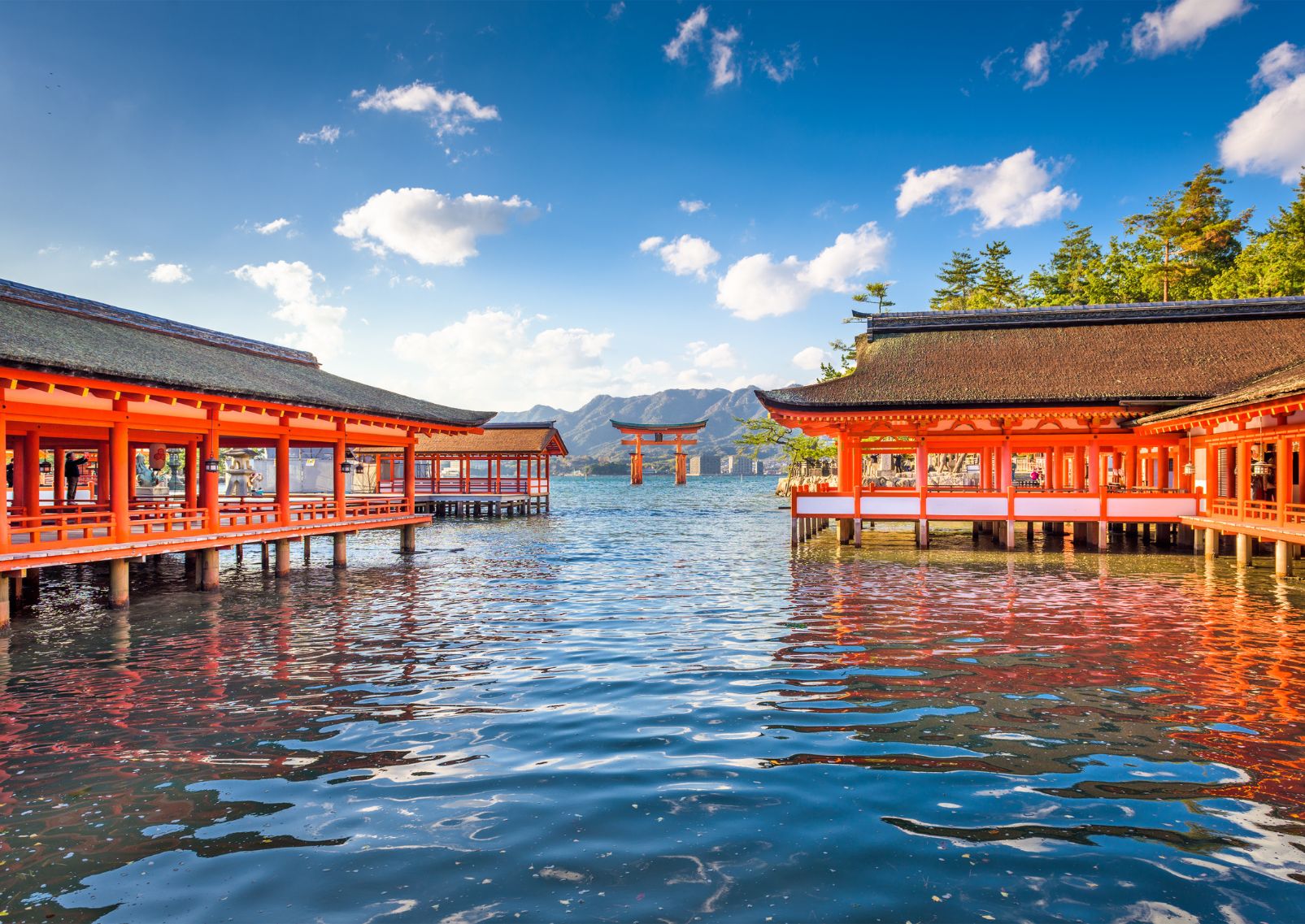 Santuario di Itsukushima sull'isola di Miyajima, Giappone</em> </p>

<p>Da non perdere: l'isola di Miyajima