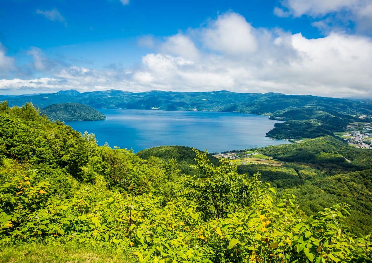 Lago Toya in estate, Hokkaido