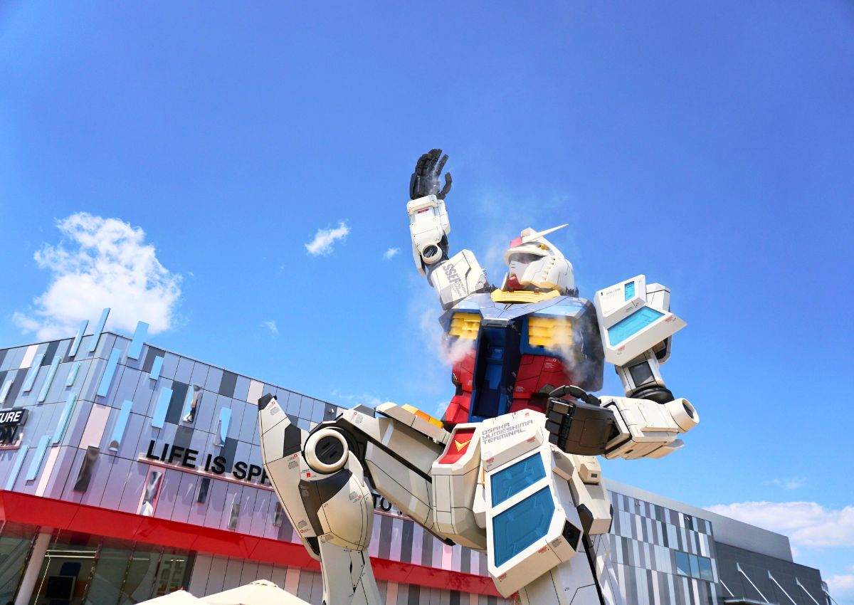 Statua di Gundam al Padiglione Gundam Next Future