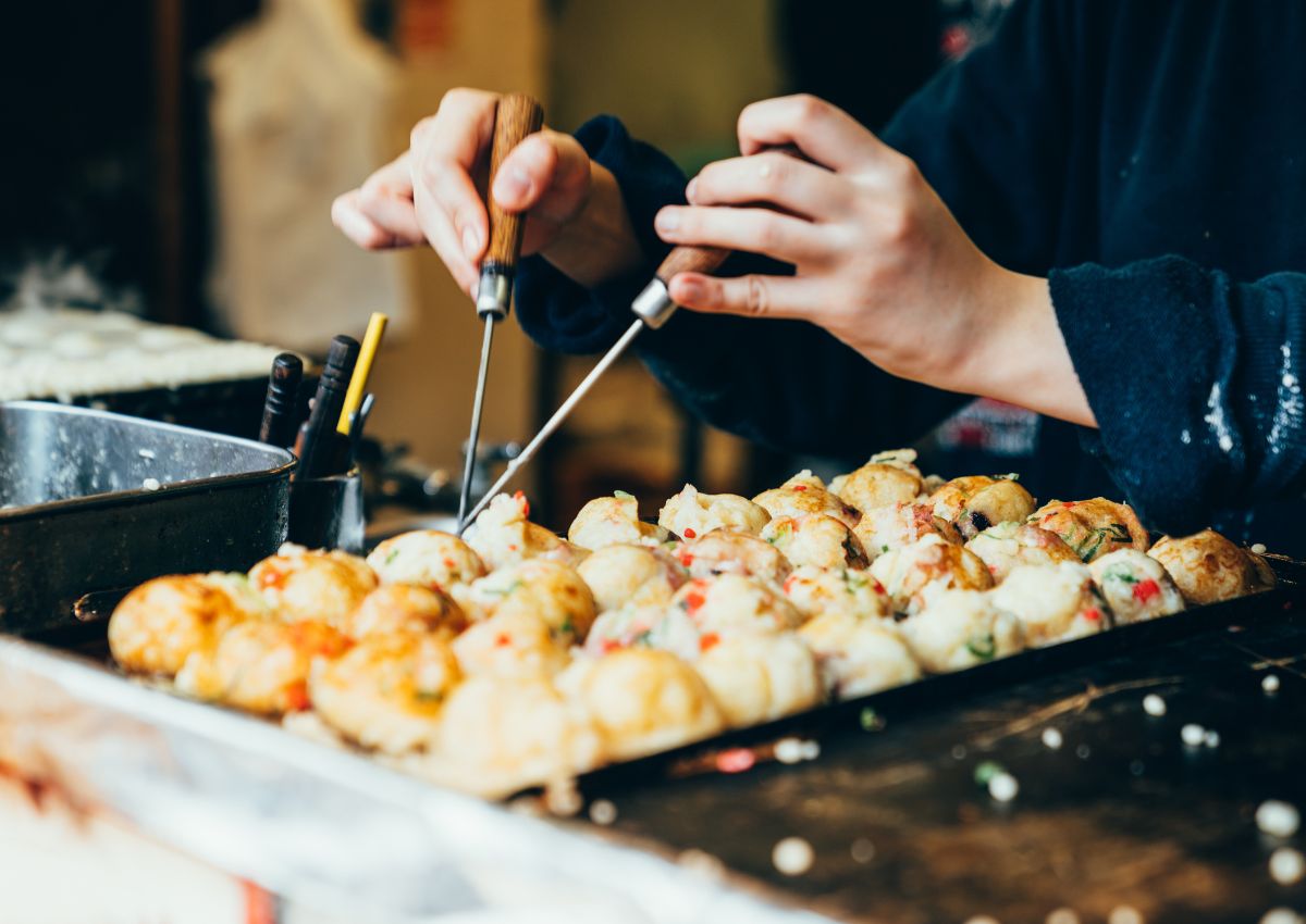 Takoyaki street food, Osaka, Giappone