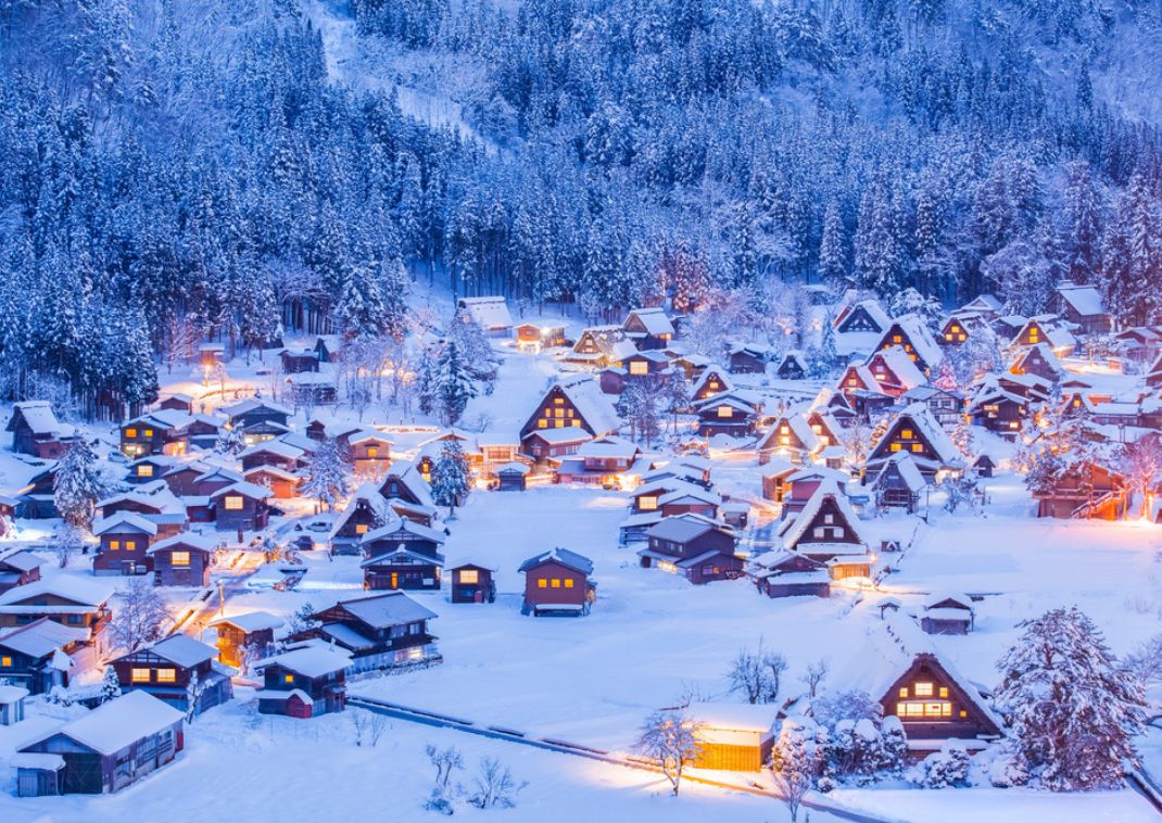 Inverno nel villaggio di Shirakawago, Giappone