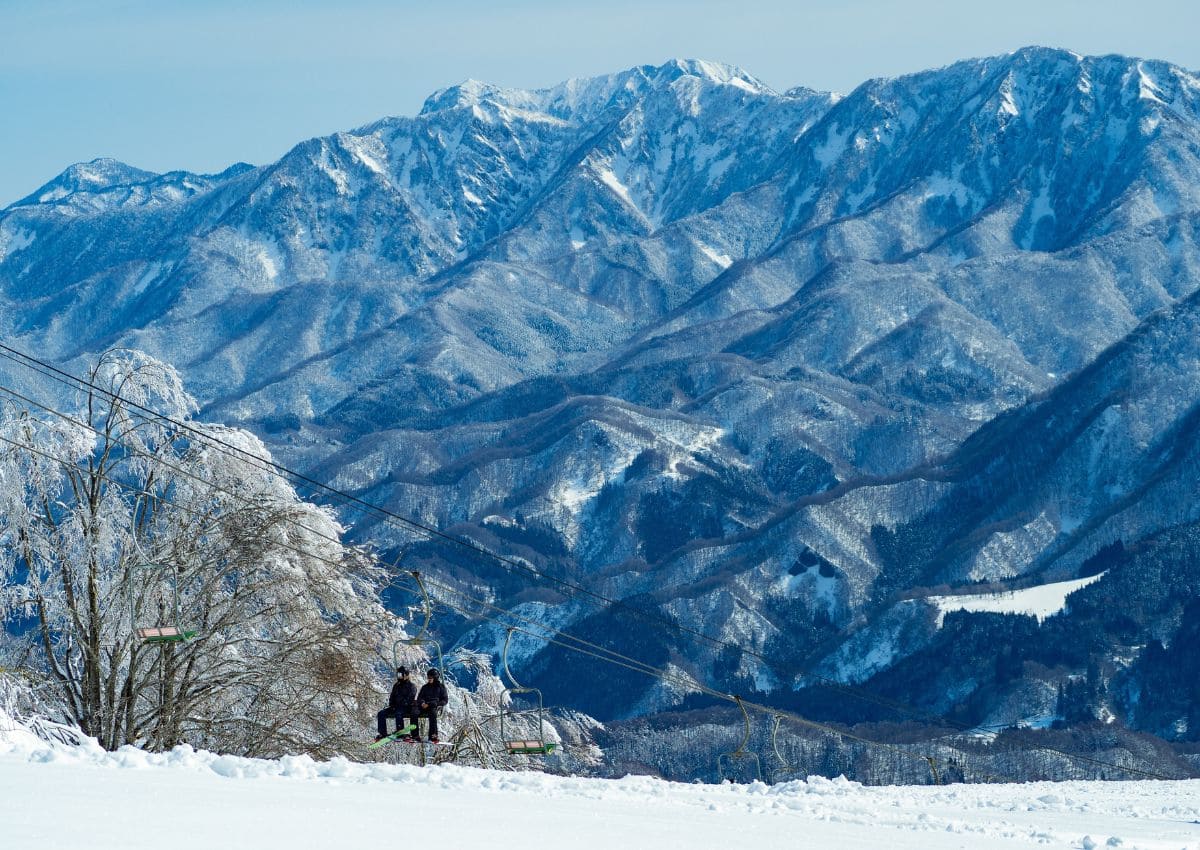  La stazione sciistica di Iwatake a Hakuba in inverno, Giappone