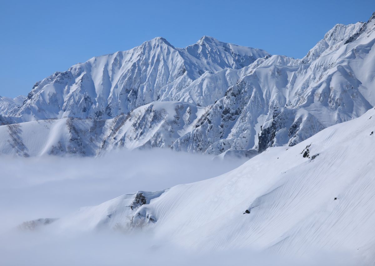 Cime innevate del Monte Kashimayari, Hakuba, Giappone