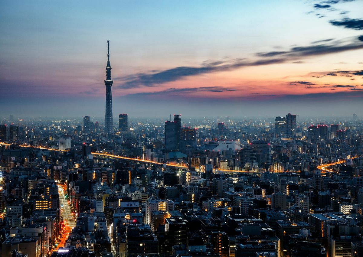 Veduta serale di Tokyo con la Tokyo Skytree