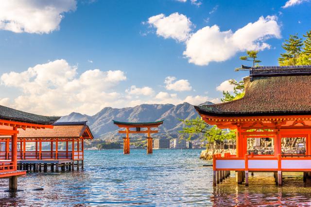 La porta Torii galleggiante di Miyajima 