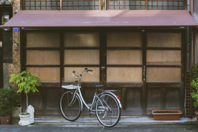 Hida Satoyama in bicicletta