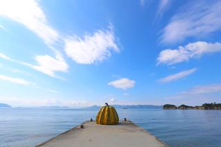 “Zucca gialla” di Yayoi Kusama, Naoshima 