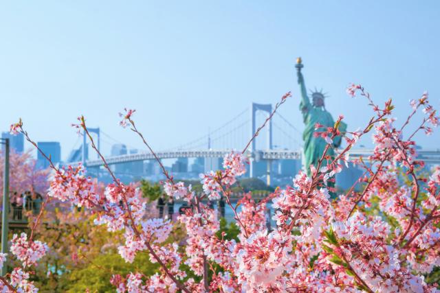 Odaiba, il centro di intrattenimento high-tech nella baia di Tokyo 