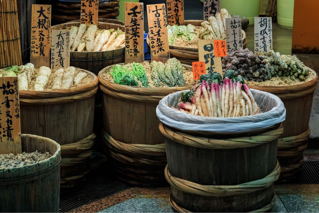 Verdure sottaceto al mercato di Nishiki, Kyoto