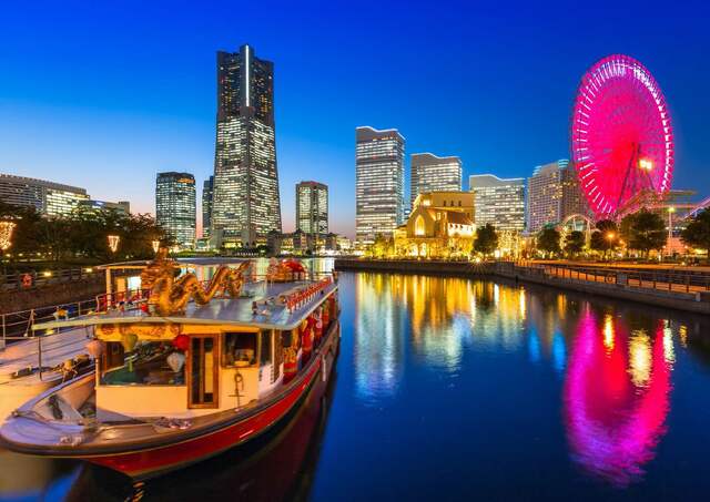 Yokohama di notte