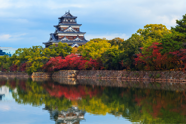Castello di Hiroshima in autunno