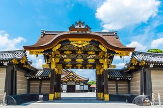 Porta Karamon del Castello di Nijo, Kyoto 