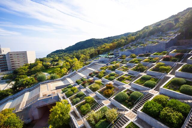L’Hundred Level Garden di Awaji Yumebutai, ad Awaji 