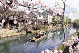 I canali di Kurashiki in primavera