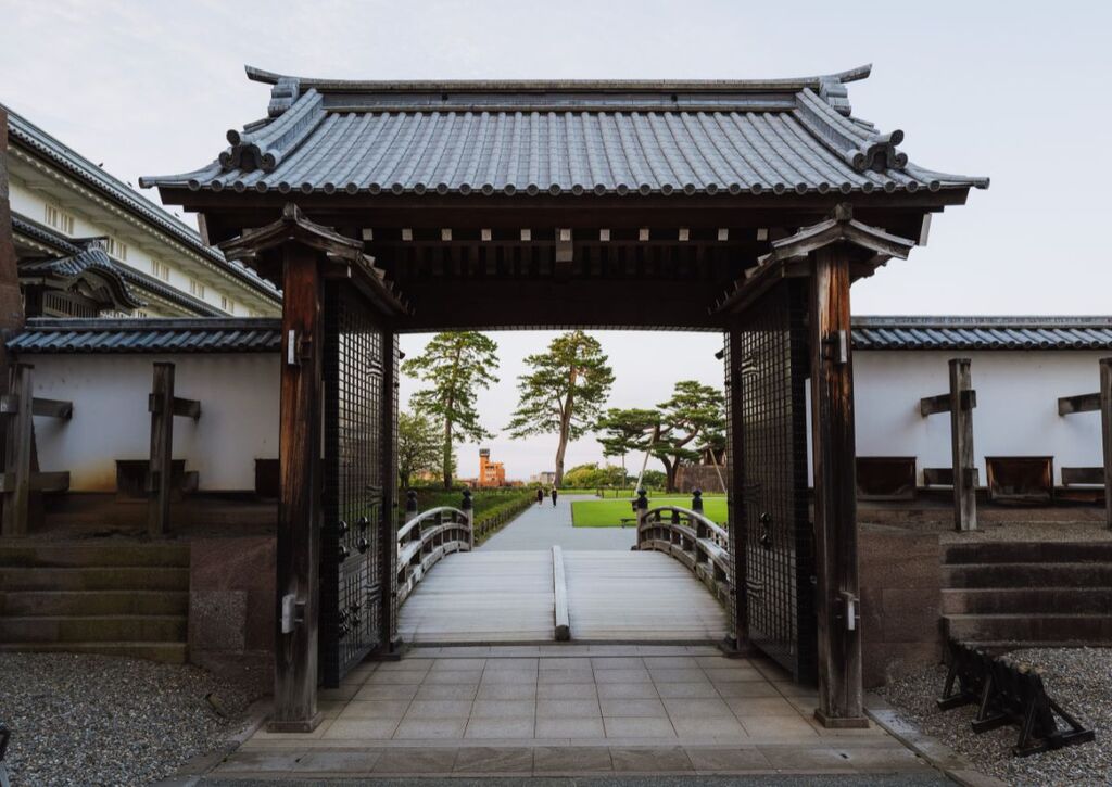  Ichinomon Gate al castello di Kanazawa, Giappone