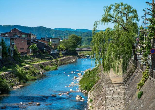 Fiume Miyagawa, Takayama