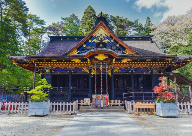 La sala principale del santuario Osaki Hachimangu