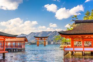 La porta Torii galleggiante di Miyajima