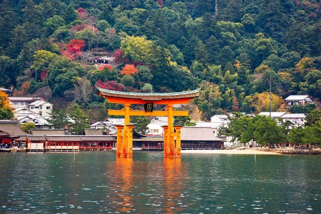 Santuario Itsukushima, isola di Miyajima