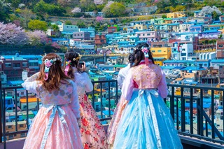 Il colorato villaggio culturale di Gamcheon a Busan, Corea del Sud