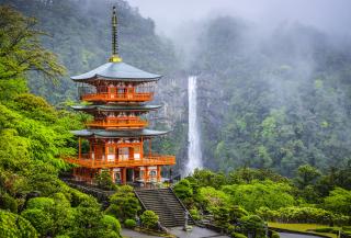 Pagoda del tempio Ise Seiganto-ji e Cascate di Nachi